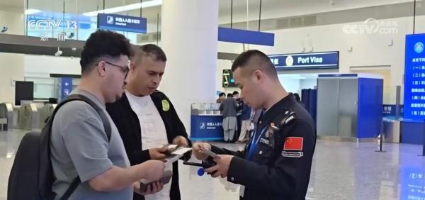 6.97亿人次、↑14.2% 免签“组合拳”成为文旅流量引擎 2025年出入境人数创新高