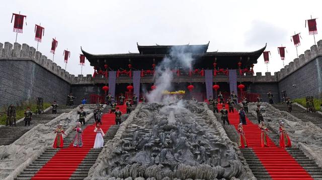 国庆中秋22.64万人次游龙山，只是预热！第四届湘西州旅发大会，邀您再相逢