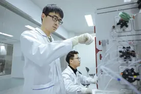 齐鲁制药注射用曲妥珠单抗获批上市，用于转移性乳腺癌、胃癌治疗图片