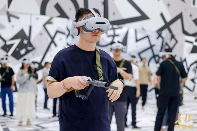 文化青创力｜摆脱时空束缚 VR技术让观众“跟着走·长征”