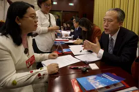 “养老助餐点补贴流程太复杂”，代表现场询问“一把手”获解答图片