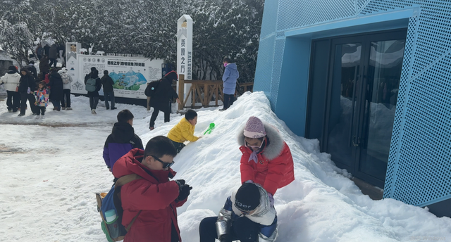 游客接待量同比增长394.36%！四川首个秋假激活海螺沟景区秋冬亲子游！