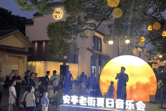 解锁乡村日与夜丨夏夜寻凉不用愁，来老街感受怀旧与新潮的碰撞