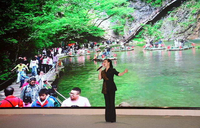 同饮丹江水 共赴22℃清凉之约——商南体旅康养推介会在南阳实力“圈粉”