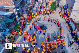 抬神轿、跳火堆！三月三，泉州松村惠女盛装祈福图片