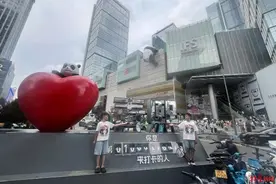 成都入选暑期热门城市榜单 泰国游客组团来避暑图片