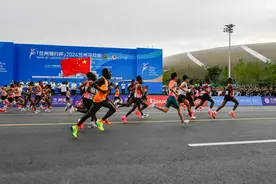 （体育）马拉松——2024兰州马拉松鸣枪开跑图片