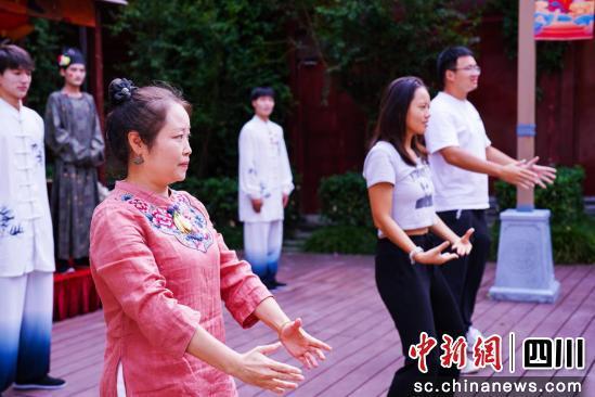 绵阳方特“国粹新次元”：解锁传统文化“潮”玩法