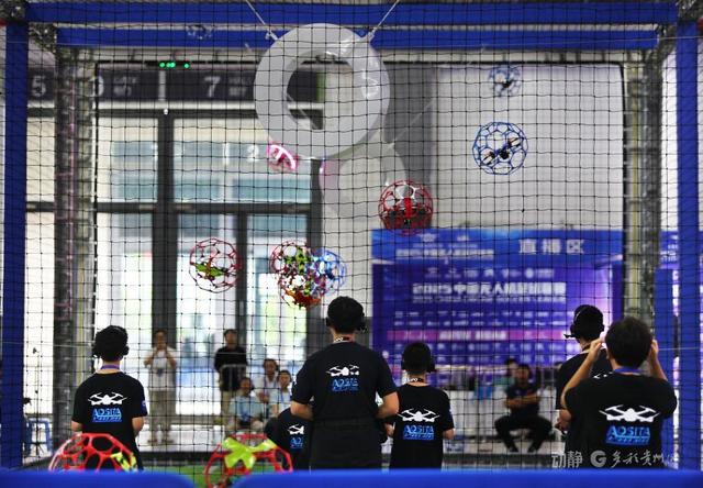动静影像丨2025数博会，科技盛宴引贵阳市民争相打卡