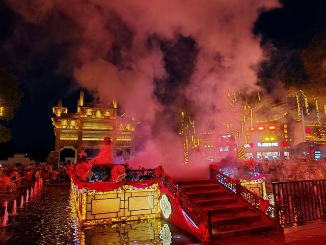 云梦祥云湾夜未央 楚文化遇见现代夜经济