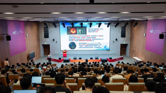 香港城市大学（东莞）校长开讲“思政第一课”