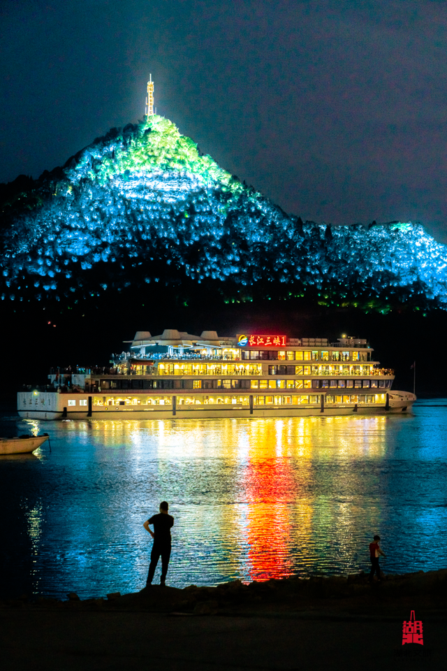 点亮荆楚夜，邂逅湖北的梦幻夜色