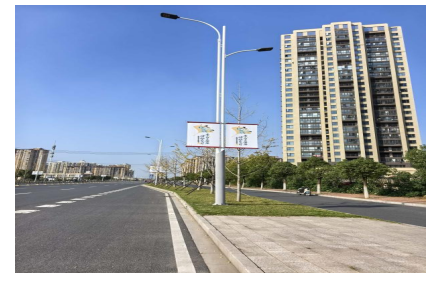 路灯杆变身“城市画廊”，立体化呈现“诗仙故里”新形象