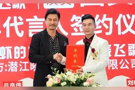 专访晓飞歌品牌创始人刘晓飞：街头小贩变身潜江小龙虾“带货王”图片