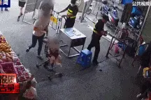 遛娃神器致2岁娃毁容？已多起，网红产品被曝缺陷→图片