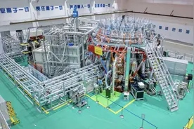 新一代人造太阳实现“双亿度”，中国聚变挺进燃烧实验图片