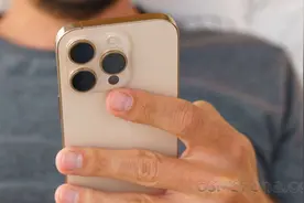 iPhone 16 Pro用户反映触摸屏问题，苹果承诺即将推出软件更新图片