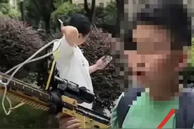 五年级男孩持弓弩虐猫，还引以为傲？官方通报了！图片