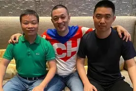 “蔚小理”三兄弟：“群狼环伺”下，还能同框欢笑吗？|商战2024②图片