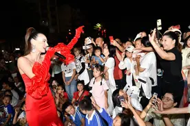 游客量、旅游收入两位数增长！国庆假期大鹏单日客流连续五天超11万图片