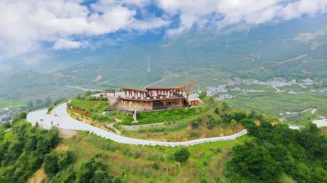 火把节来四川冕宁 避酷暑、享清凉、品美食、赏美景