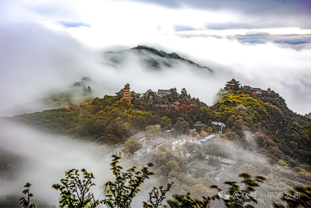 一入崆峒便为仙