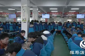 “育”见未来•教育惠民丨驻马店市第一初级中学：构建校园食安防线 守护学生健康成长图片