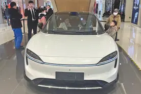 以旧换新撬动汽车消费向新而行图片