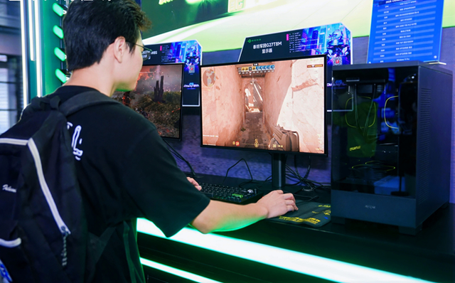 泰坦军团亮相2025 ChinaJoy，携三星显示、Intel联合展示电竞显示技术与产品