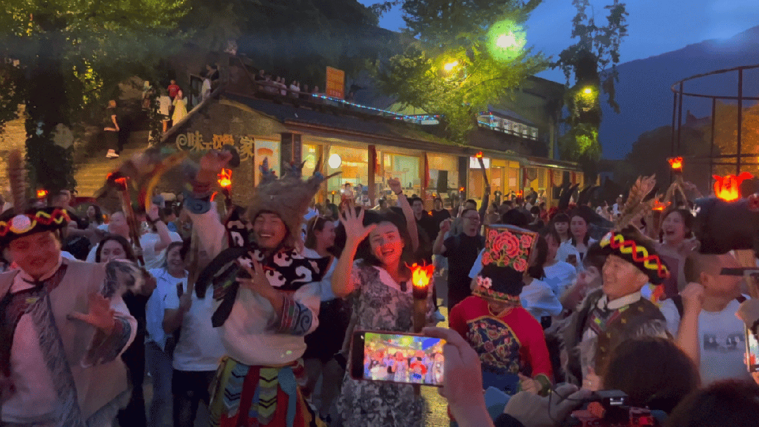 安逸四川 乐游绵阳 ‖ 九皇山萨朗狂欢节：千人篝火+烤羊咂酒自由，还有升级版惊喜等你！