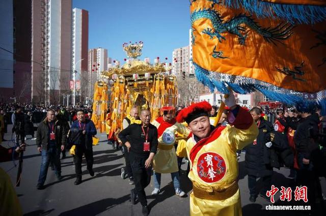 （神州写真）年轻人爱上“风物旅行”  沉浸式感受在地文化