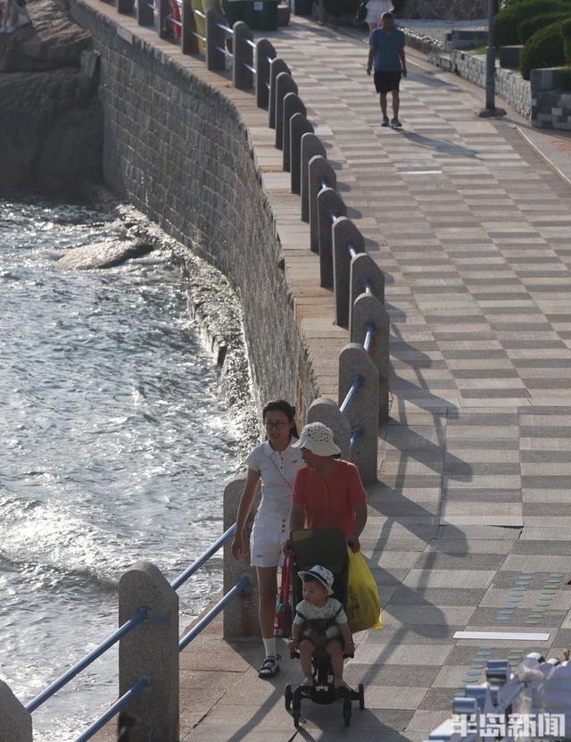 暮色醉海畔