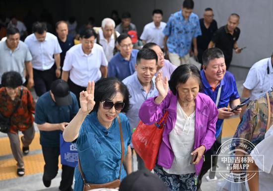 人民广场，回来了！