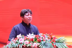 胡海泉出任民办高校音乐学院院长：要多干实事，多干有效的事图片