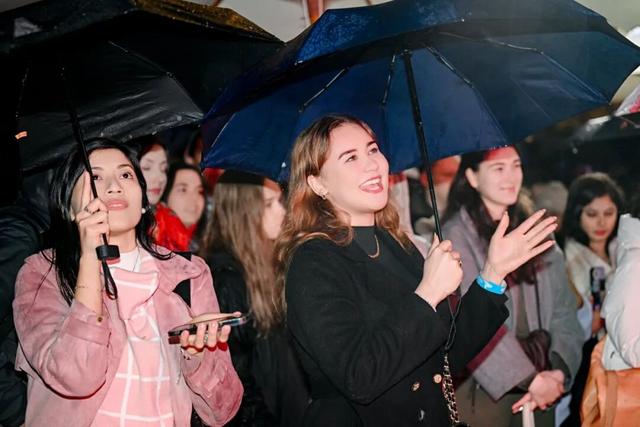 实拍！海淀学院路，新增一座列车主题公园——