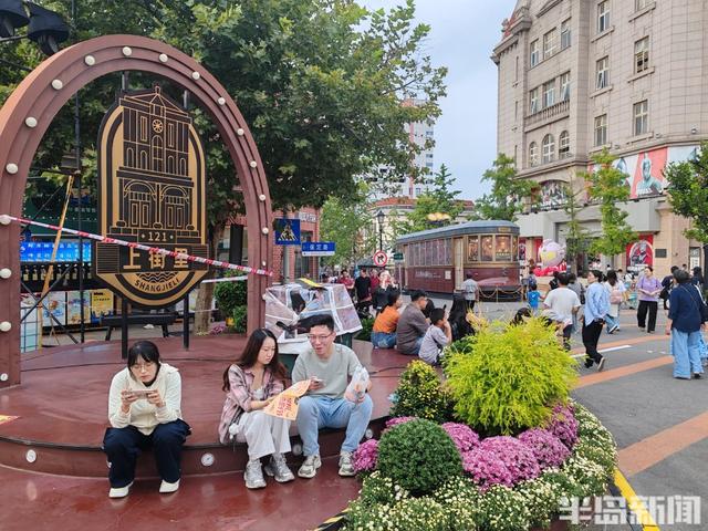 周末老城乐陶陶