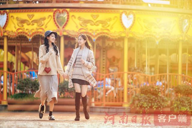 郑州方特欢乐世界荣膺“2025中国最佳主题公园”