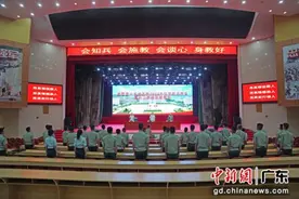 武警第二机动总队组织优秀政治教员集训比武图片