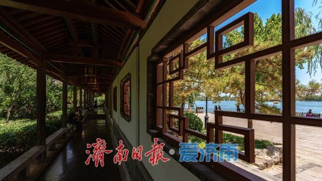 济南版“苏州园林”变身汉服佳人取景地 | 一年四季 泉在济南