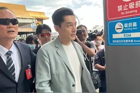 胡歌赴台，国台办回应图片