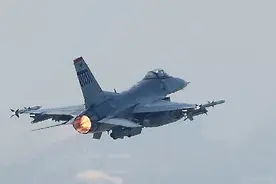 突发！驻韩美军一架F-16战机坠海 细节披露图片