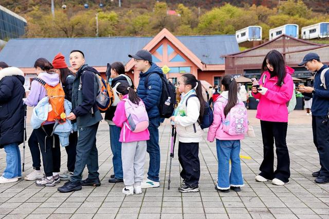 小创意撬动大流量，西岭雪山的文创奖牌出圈密码