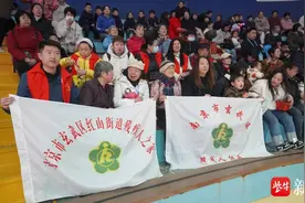 南京玄武区残联举办“三八”国际妇女节暨学雷锋助残活动图片