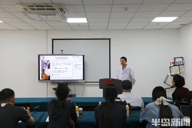 民航一线员工书写“暑运答卷”