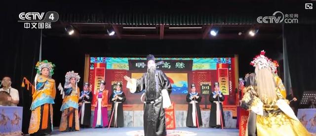武术+非遗+夜游！多元化、沉浸式消费场景点亮古镇夜经济