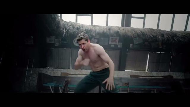 真人肉搏！网友用AI打造马斯克大战奥特曼短片