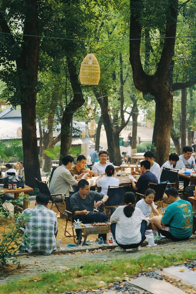 东湖森林烤场焕新开放！大型真香现场