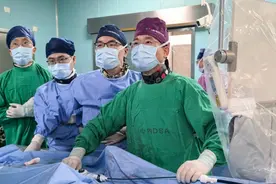 全国首批！上海专家为多年心脏病患者装上“可取出”的新型起搏器图片