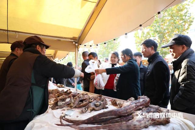 大批游客涌入！义乌这里今年又火了