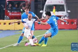 中超｜南通支云平沧州雄狮图片